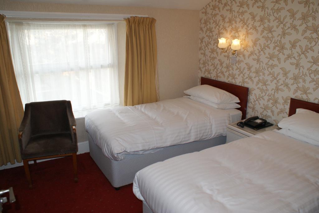 The Queens Lodge Llandudno Bagian luar foto
