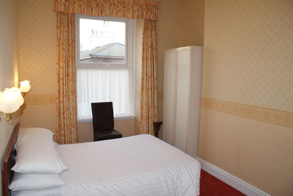 The Queens Lodge Llandudno Bagian luar foto