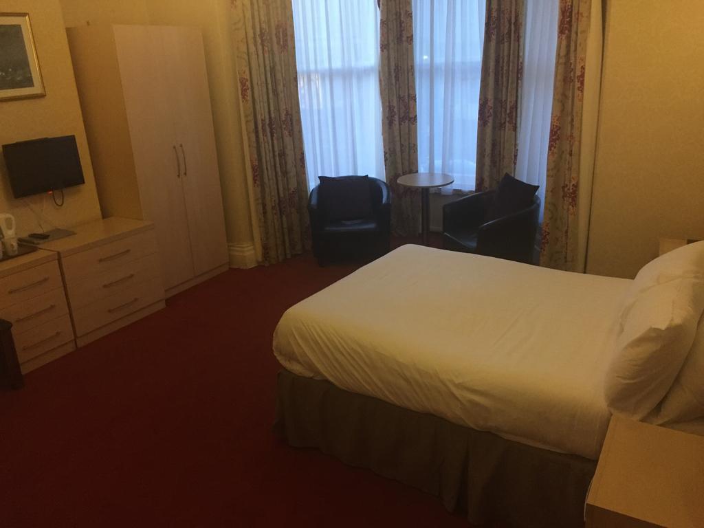 The Queens Lodge Llandudno Bagian luar foto
